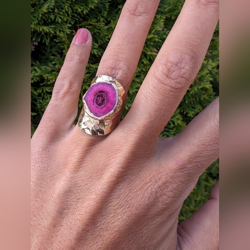 Artisan Handmade In Morocco Adjustable Pink Geode Wide Band Gold Ring Size 9.25 - Picture 2 of 9